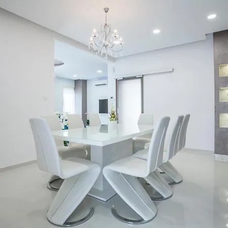 Exclusive Holiday Apartments&rooms Ξενοδοχείο με διαμερίσματα