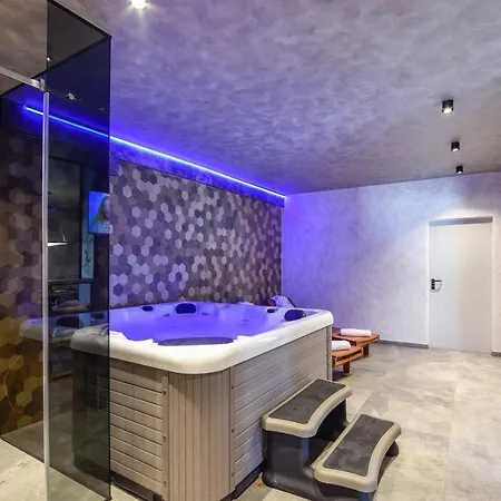 Exclusive Holiday Apartments&rooms Σπλιτ