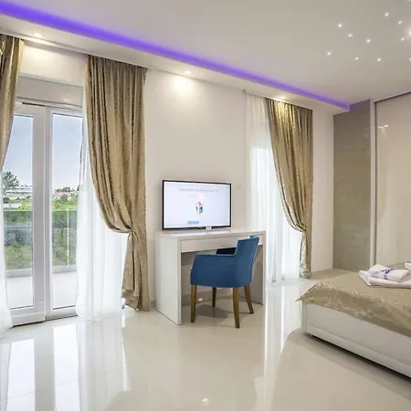 Hotel apartamentowy Exclusive Holiday Apartments&rooms