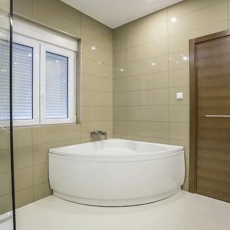 Exclusive Holiday Apartments&rooms Hotel apartamentowy